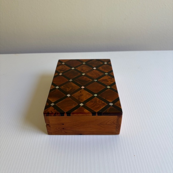 Cedar Wood Jewelry Box - Picture 5 of 5